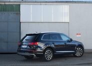 Audi Q7 5