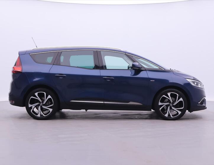 Renault Grand Scénic 8