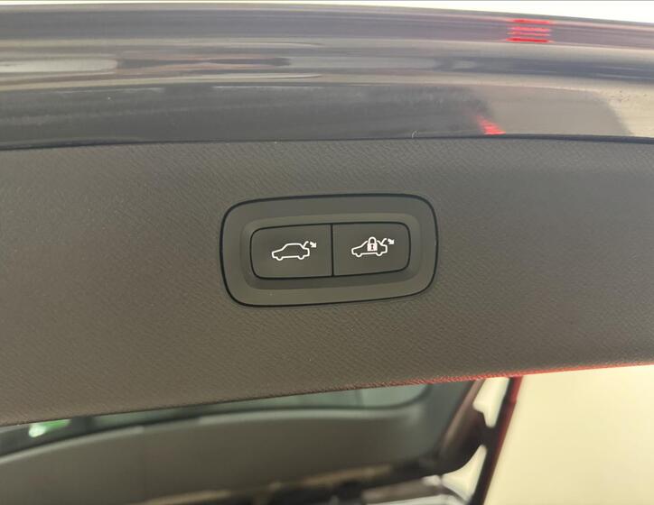 Volvo XC90 53