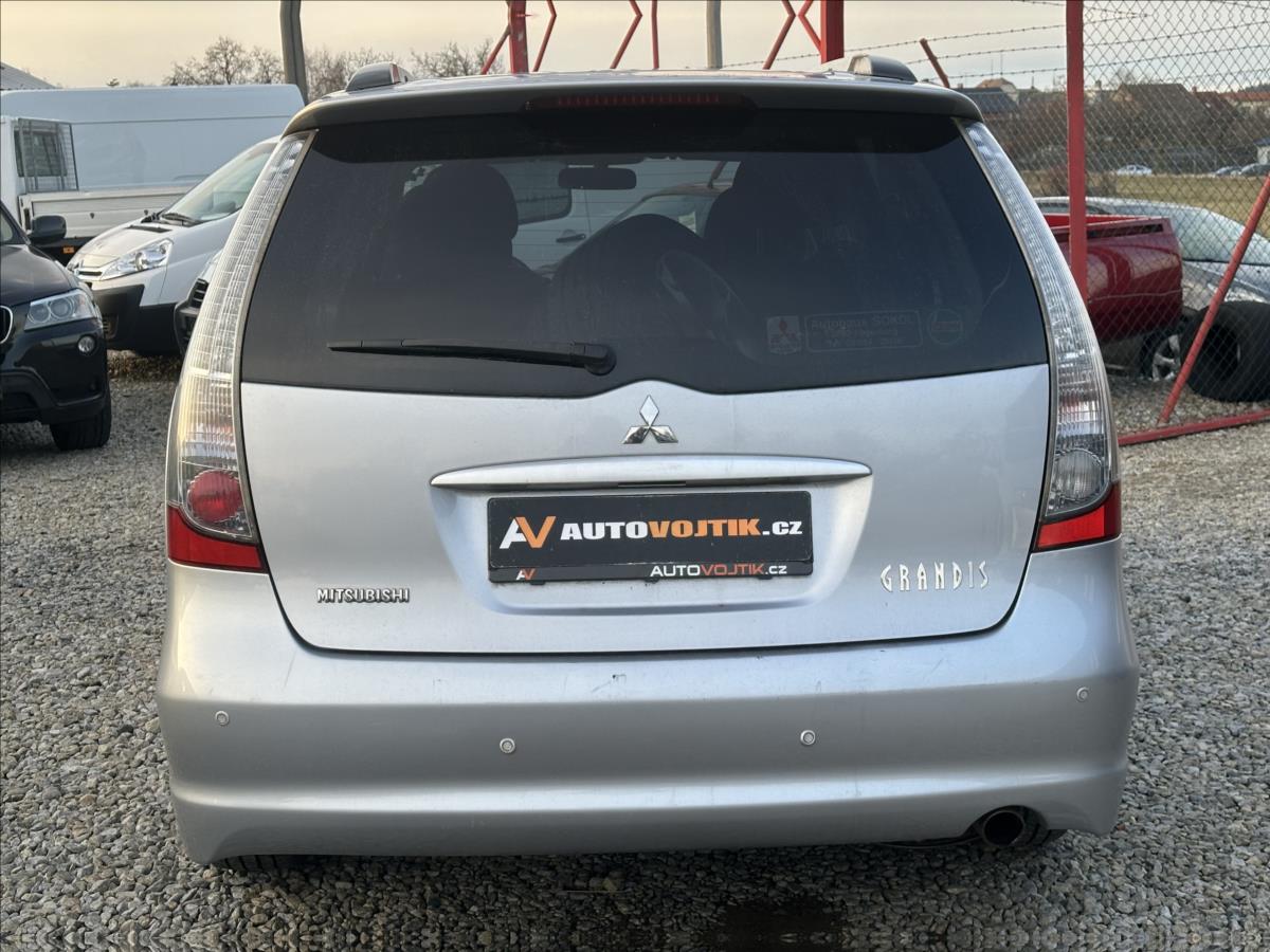 Mitsubishi Grandis