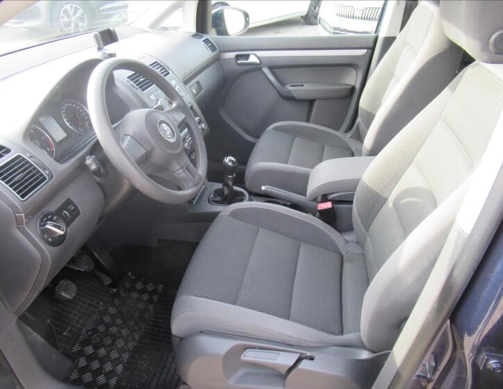 Volkswagen Touran 13