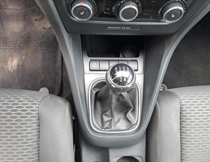 Volkswagen Golf 13
