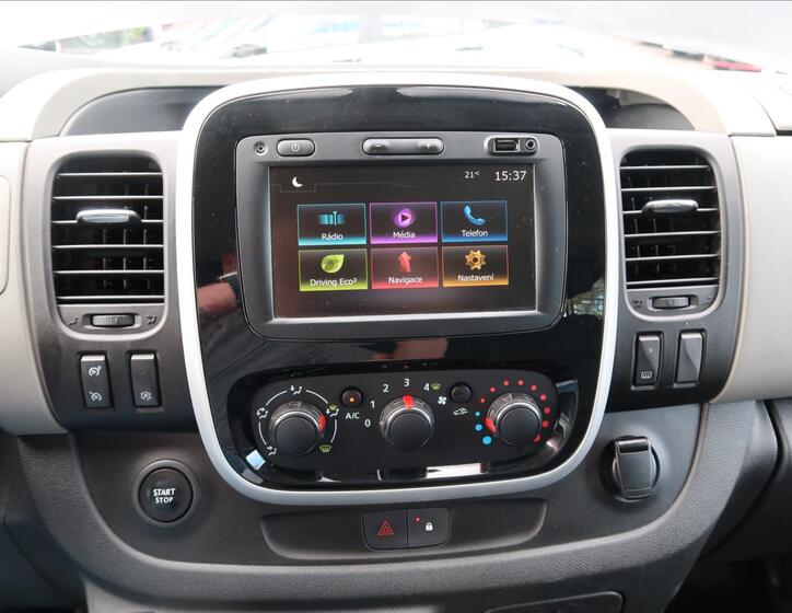 Renault Trafic 14
