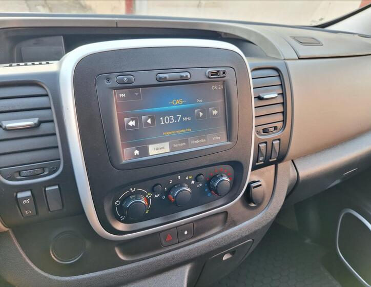 Renault Trafic 5
