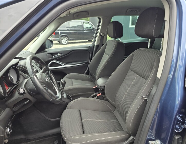 Opel Zafira 10