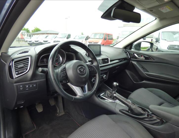Mazda 3 11