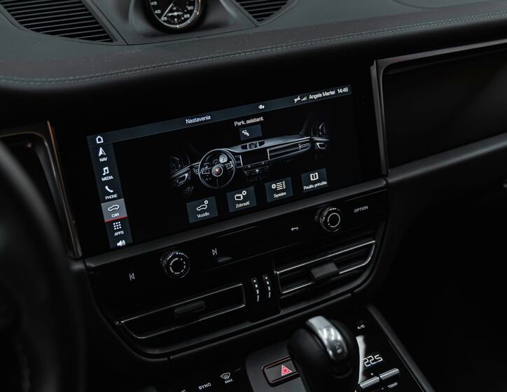 Porsche Macan 15