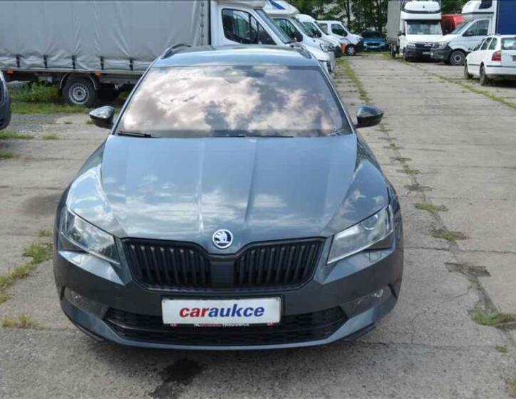 Škoda Superb 2