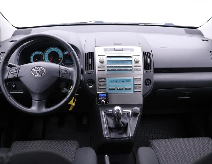 Toyota Corolla Verso 23