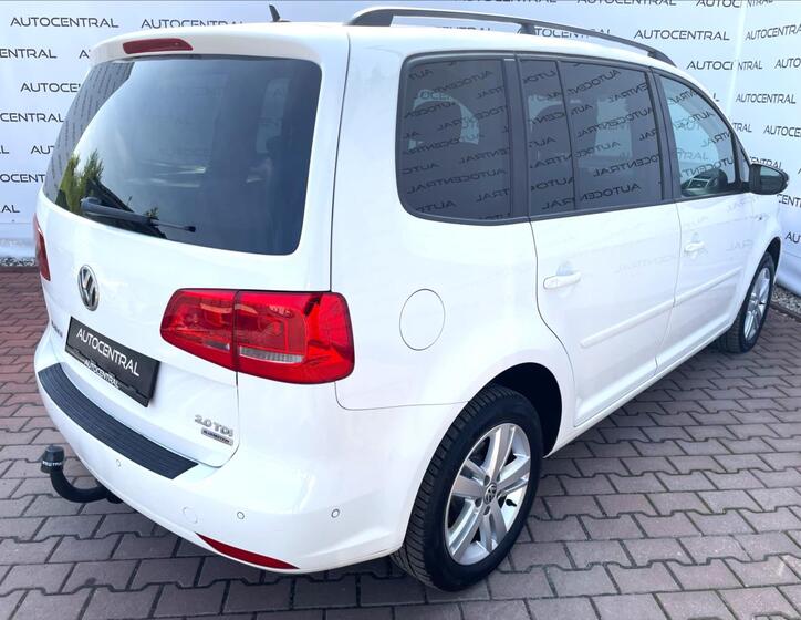 Volkswagen Touran 9