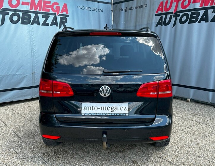 Volkswagen Touran 7
