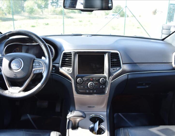 Jeep Grand Cherokee 25