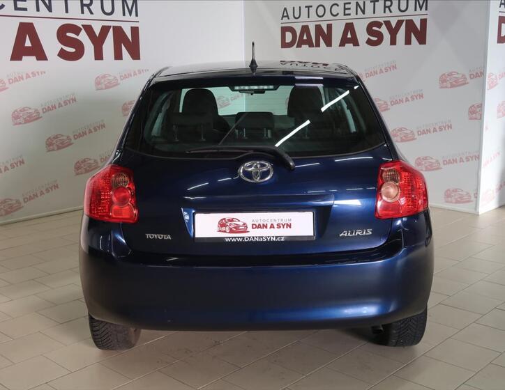 Toyota Auris 5