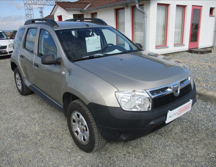 Dacia Duster 1