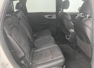 Audi Q7 17