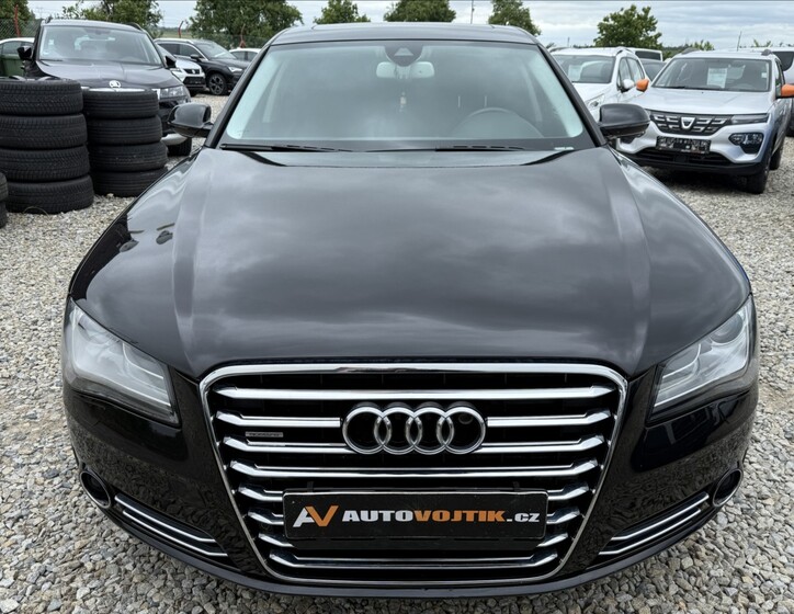 Audi A8 2
