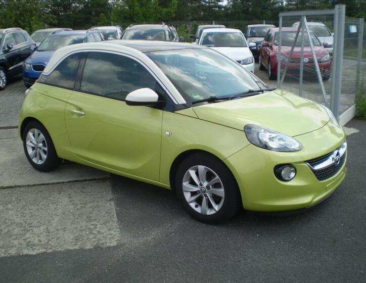 Opel Adam 3