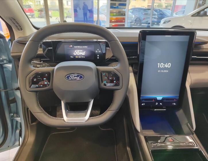 Ford Explorer 25