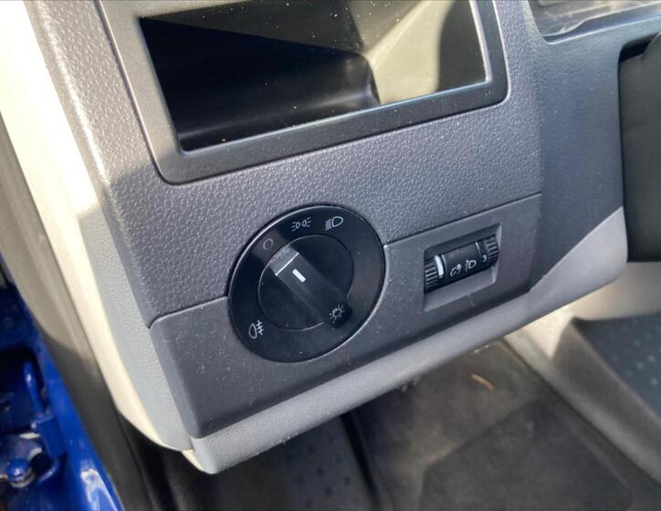 Volkswagen Caravelle 21
