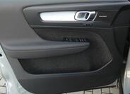 Volvo XC40 8