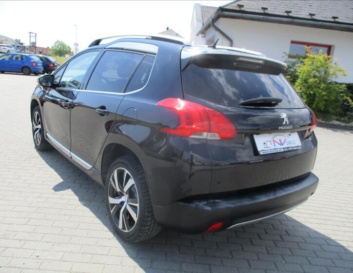 Peugeot 2008 3
