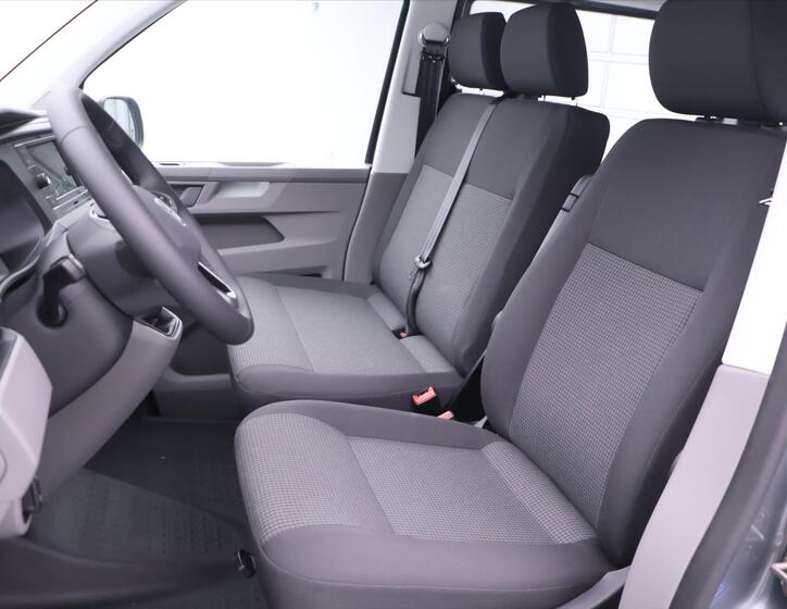 Volkswagen Transporter 12