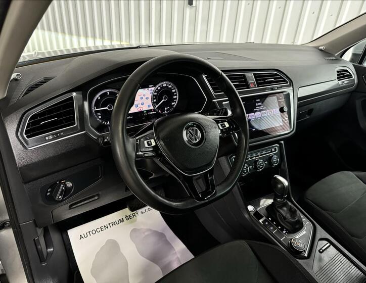 Volkswagen Tiguan 16