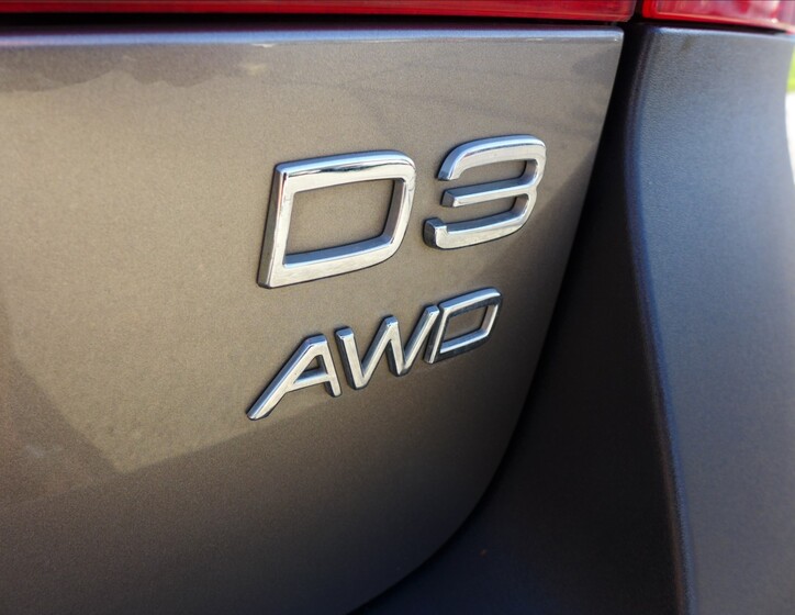 Volvo XC70 12