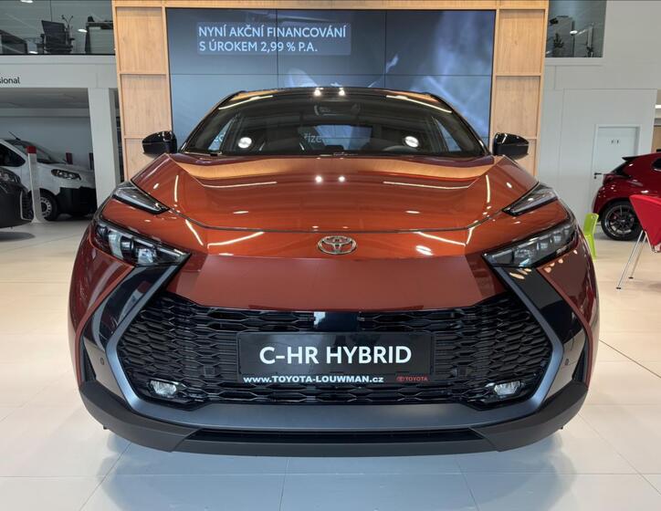 Toyota C-HR 2