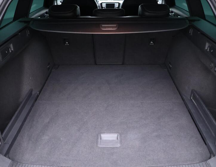 Volkswagen Passat 10