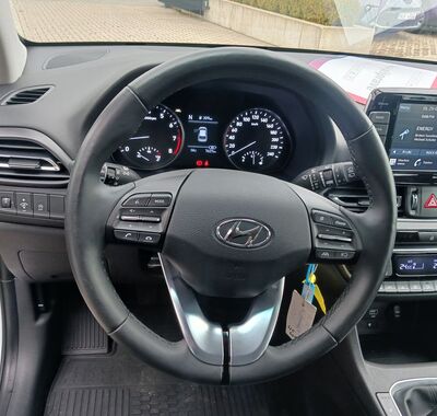 Hyundai i30 16