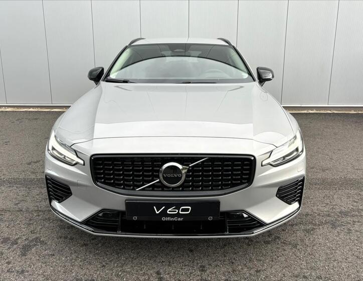 Volvo V60 8