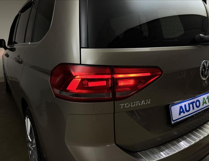 Volkswagen Touran 44