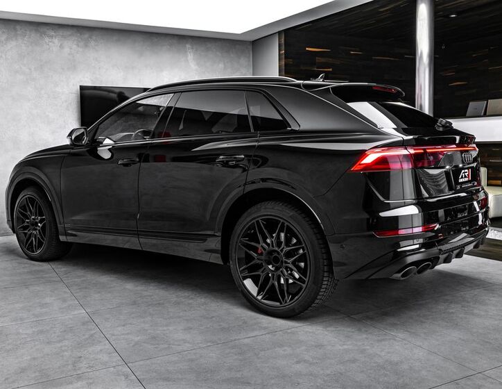 Audi SQ8 6