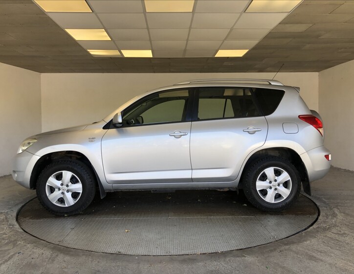 Toyota RAV4 4