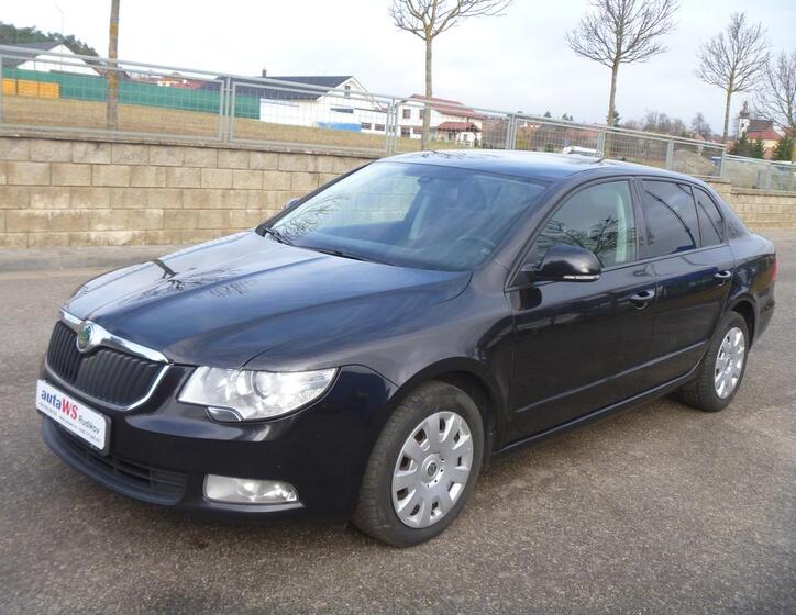 Škoda Superb 1