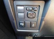 Toyota Land Cruiser 16