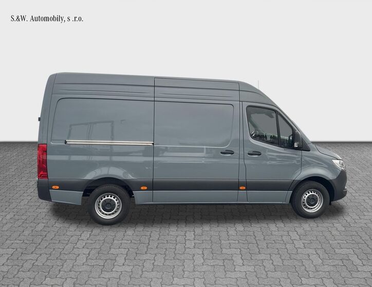 Mercedes-Benz Sprinter 6