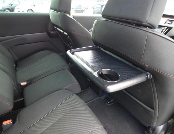 Mazda 5 49