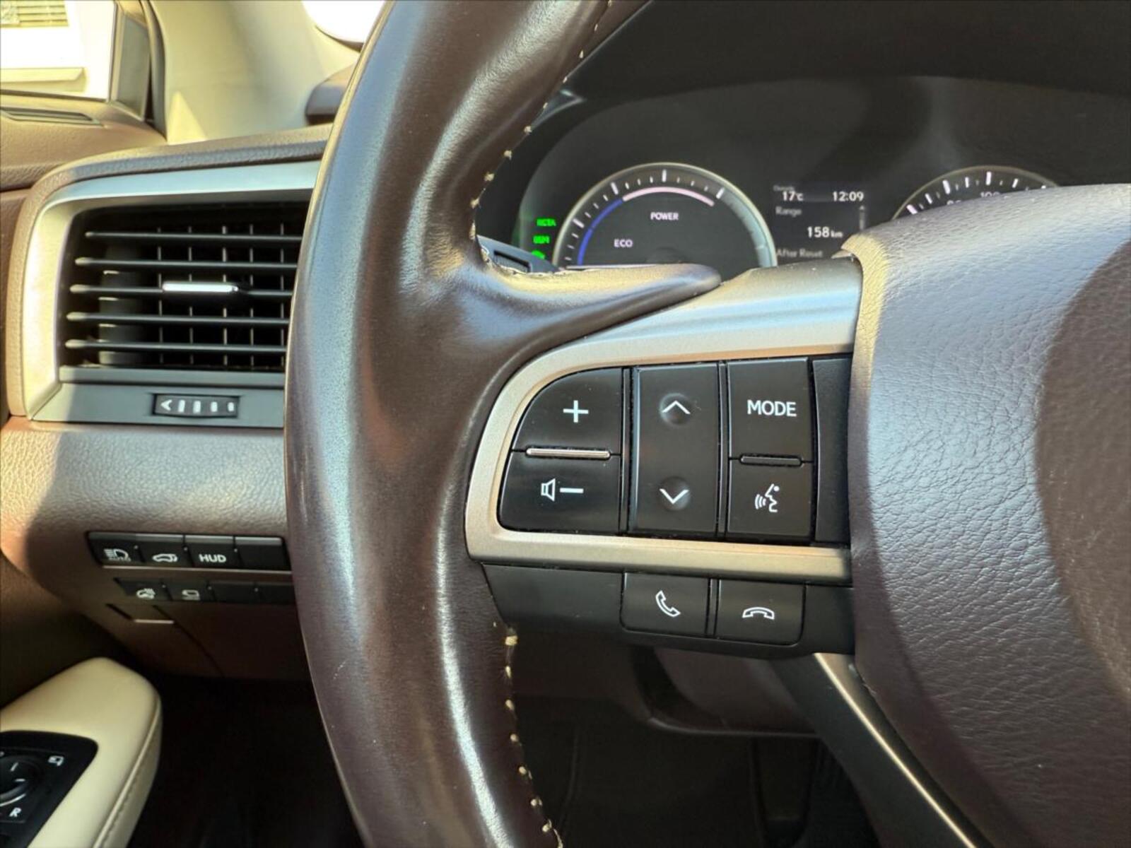 Lexus RX 450h 15