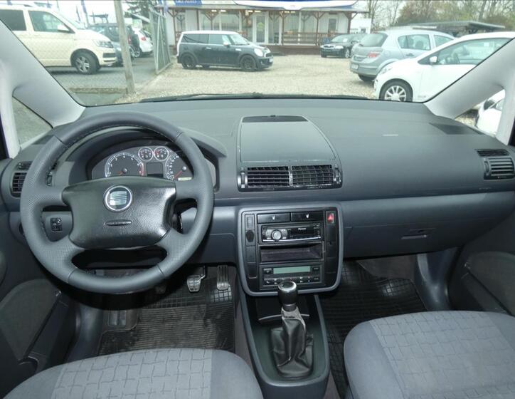 Seat Alhambra 7