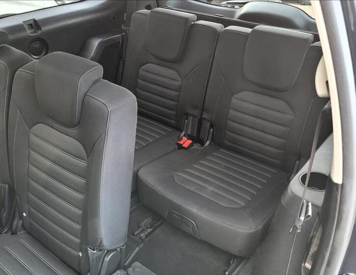 Ford Galaxy 15