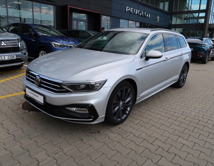 Volkswagen Passat 1