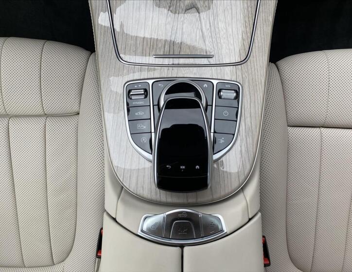 Mercedes-Benz Třídy E 15