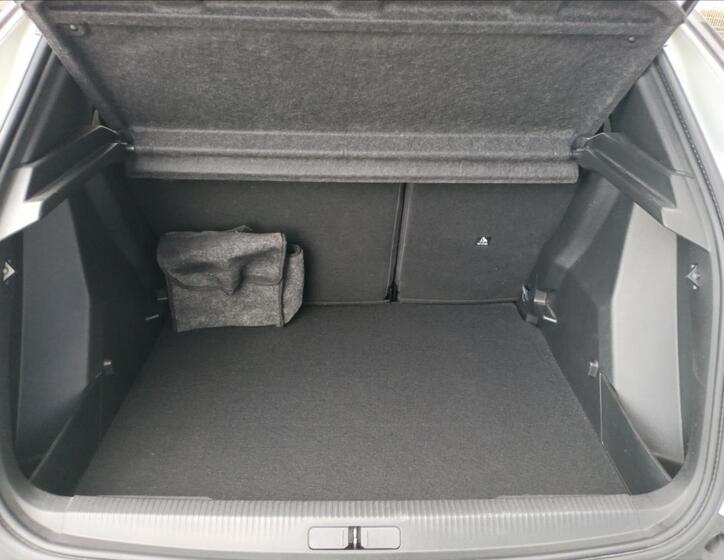 Peugeot 2008 23