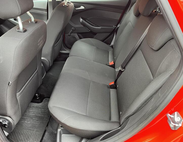 Ford Focus 11