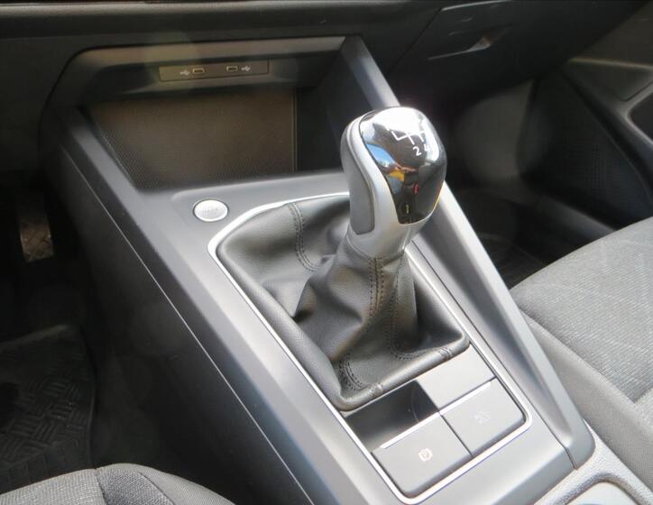 Volkswagen Golf 12
