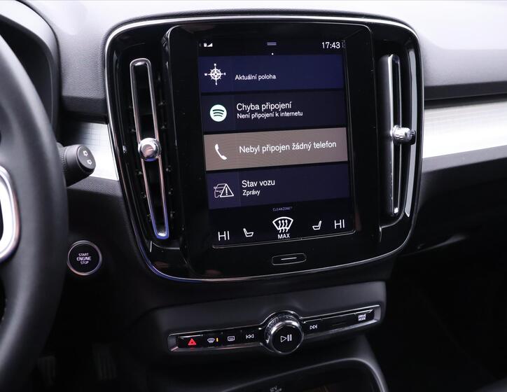 Volvo XC40 17