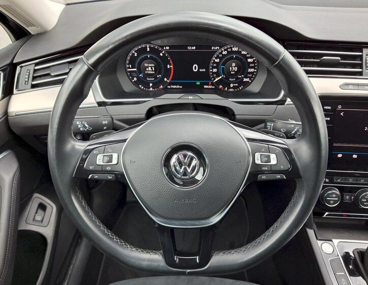 Volkswagen Passat 16
