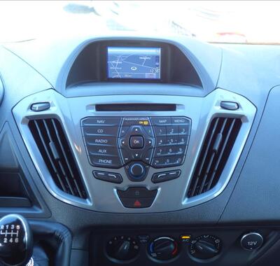Ford Tourneo Custom 26